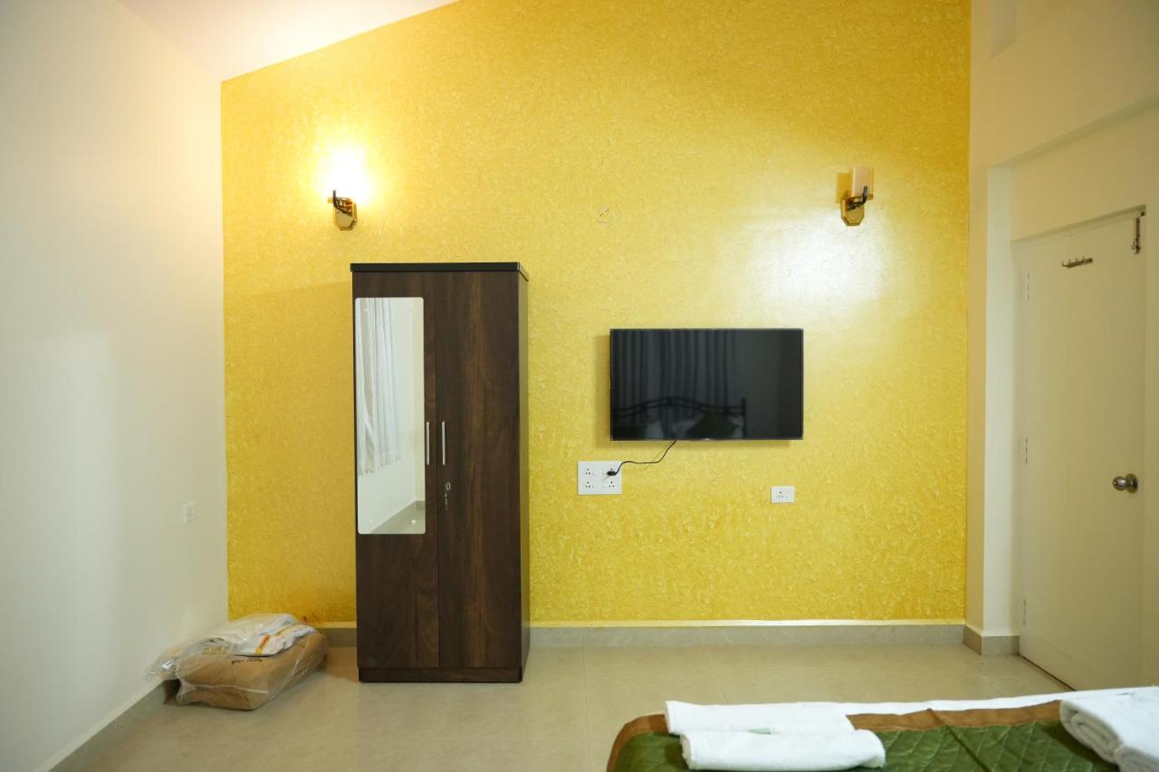 Shri Mahamaya Panaji Exterior photo